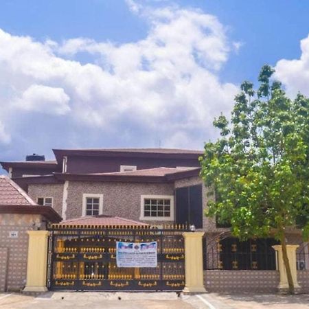 Cute Villa Hotel And Suites Uyo Exterior foto