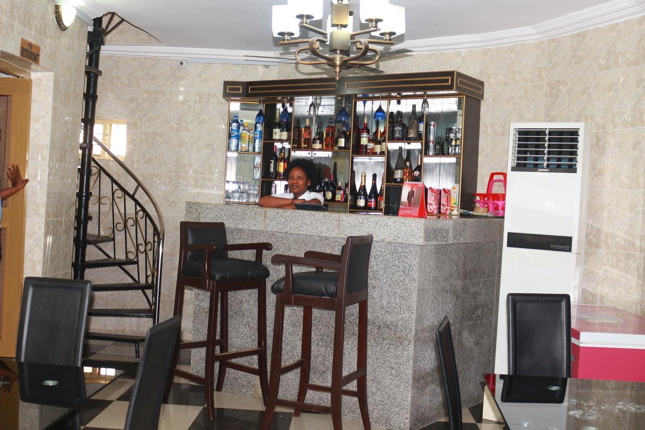 Cute Villa Hotel And Suites Uyo Exterior foto
